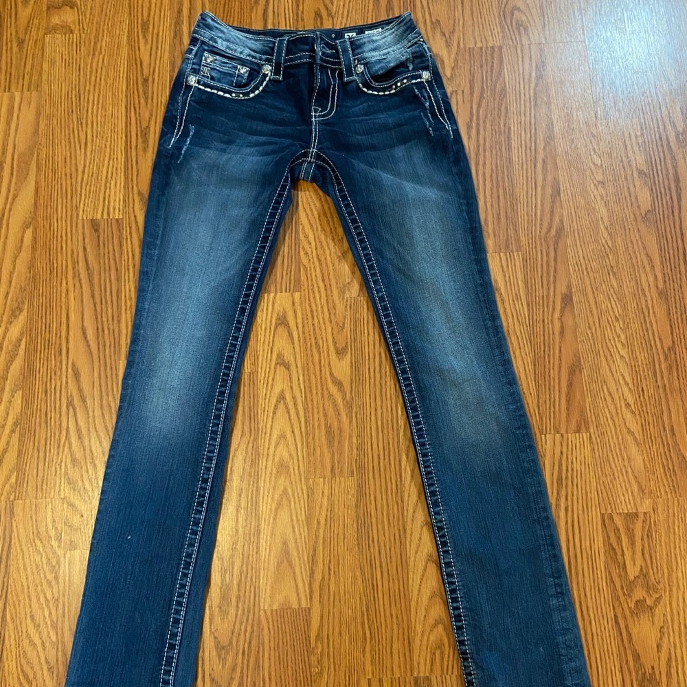 Miss Me Signature Straight Jean